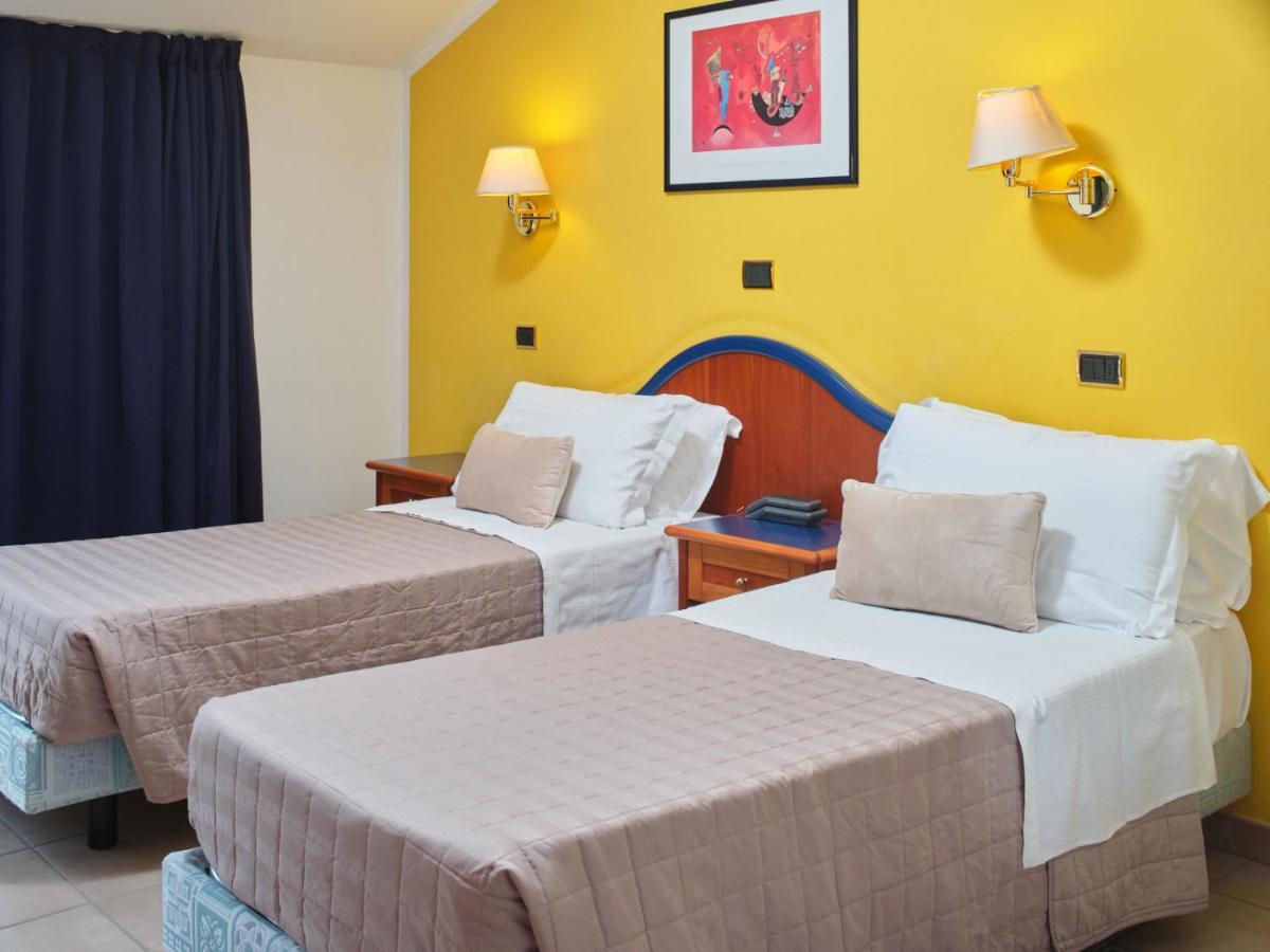 Hotel Ascot Riccione Eksteriør billede