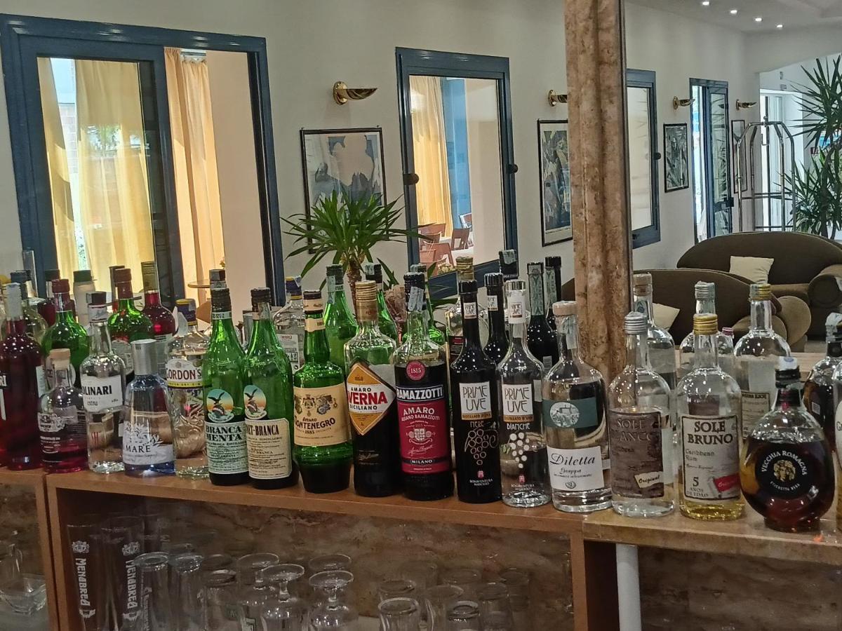 Hotel Ascot Riccione Eksteriør billede