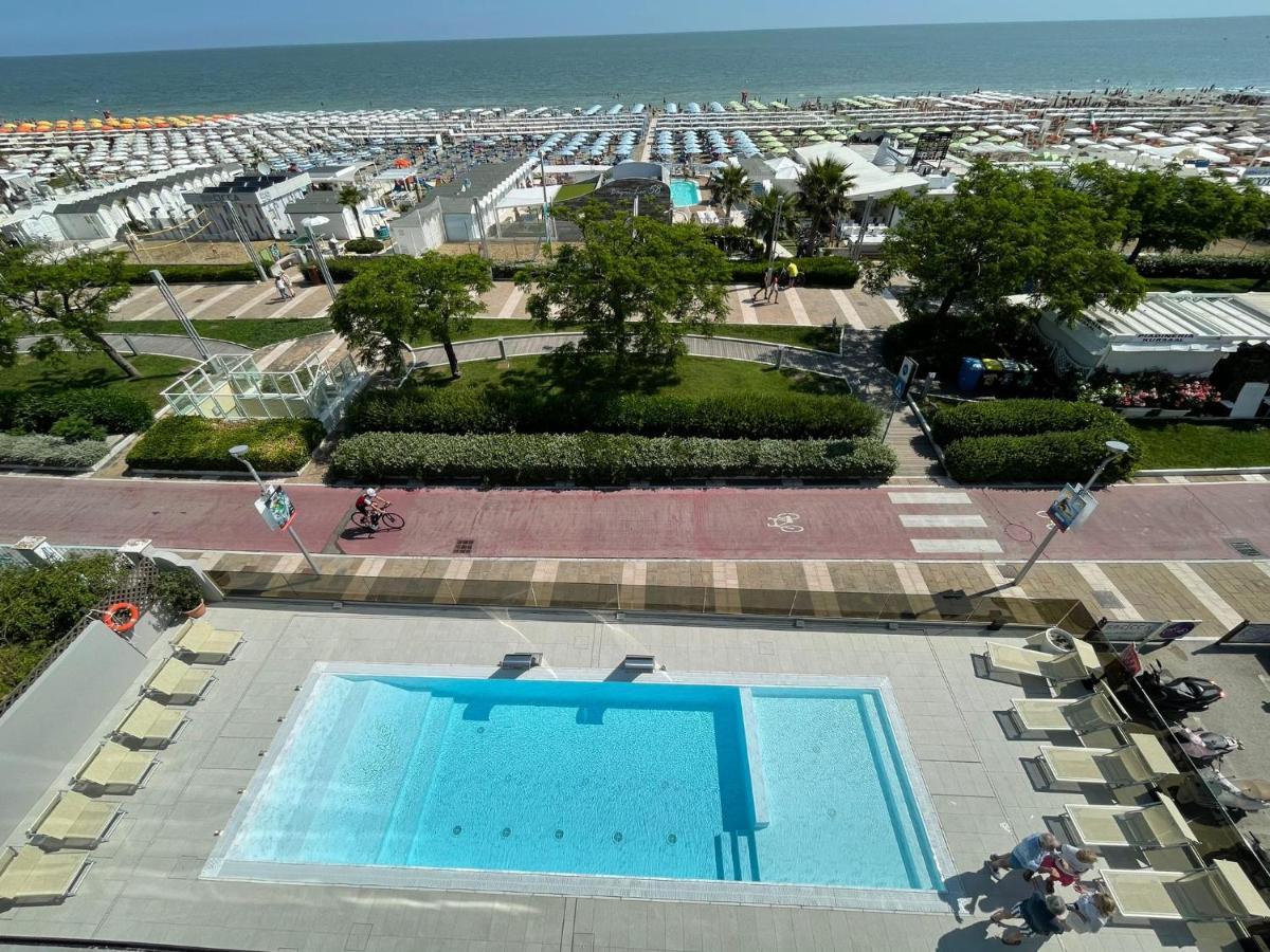 Hotel Ascot Riccione Eksteriør billede