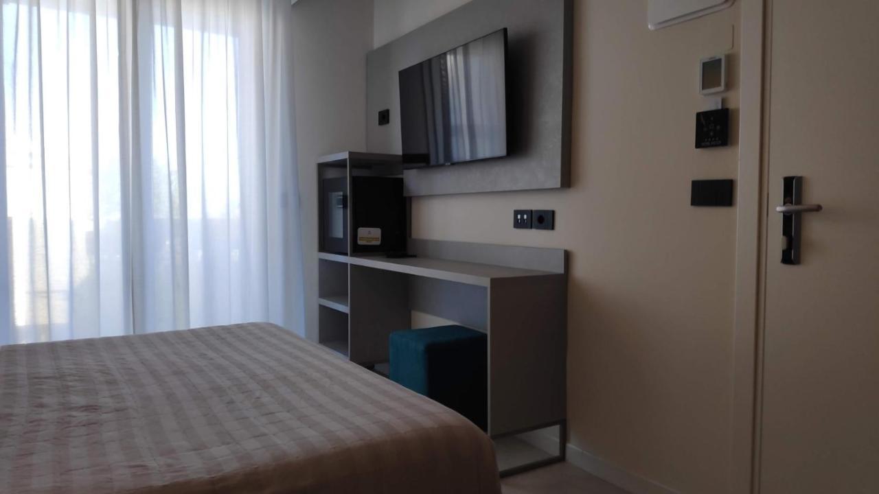 Hotel Ascot Riccione Eksteriør billede