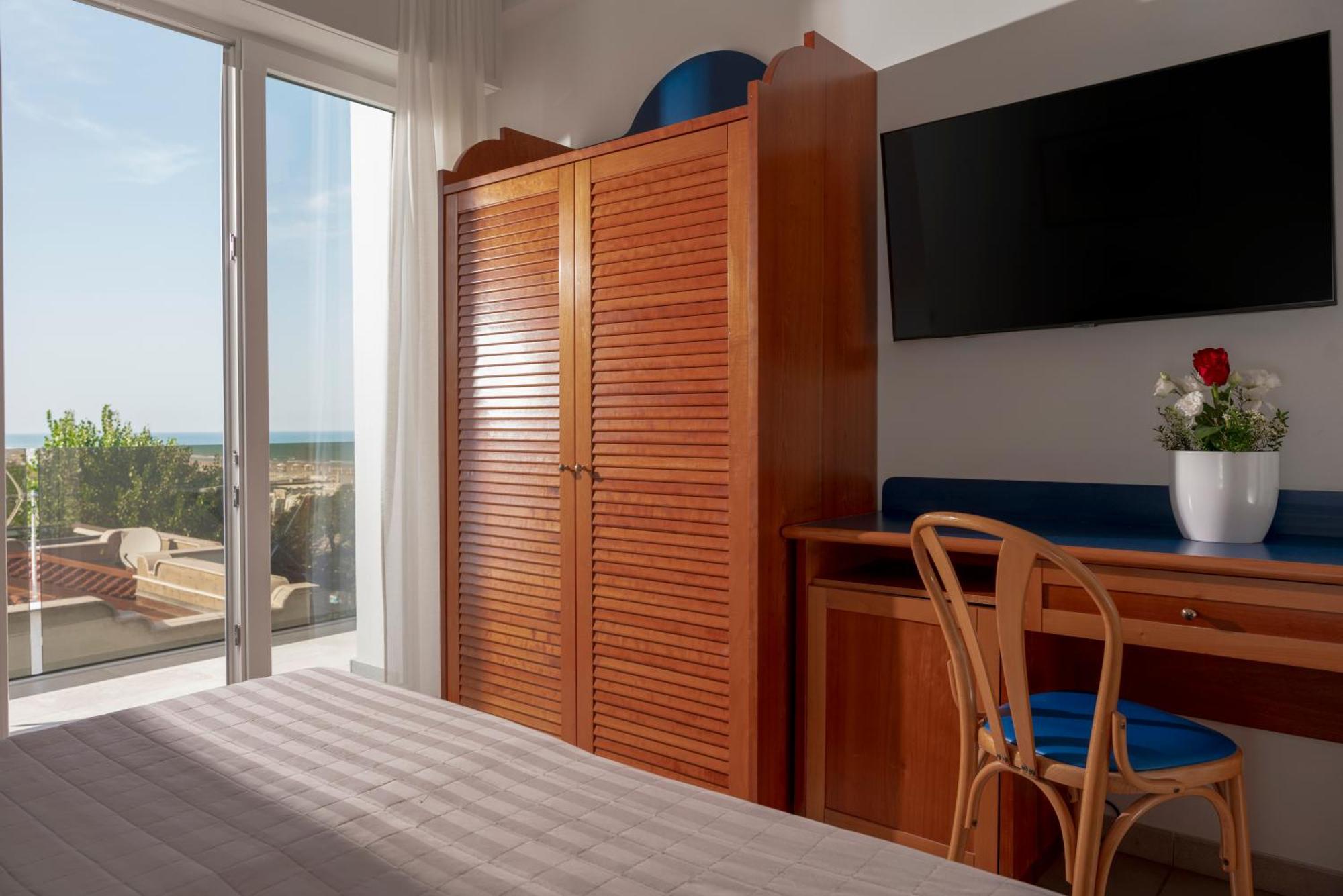 Hotel Ascot Riccione Eksteriør billede