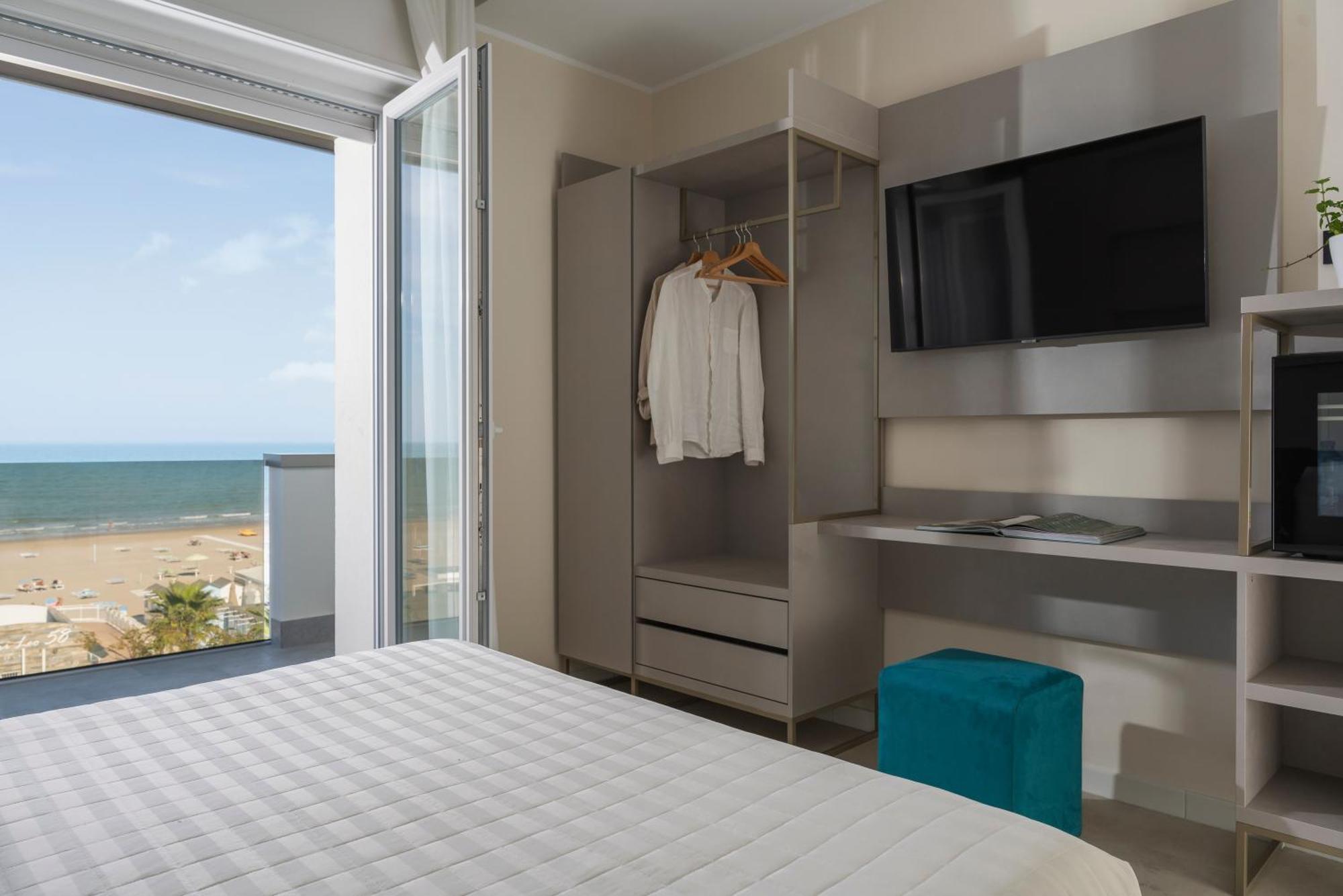 Hotel Ascot Riccione Eksteriør billede